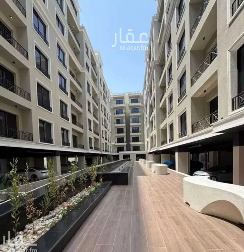 4 bedroom apartment in Al Hizam Al Thahabi 1
