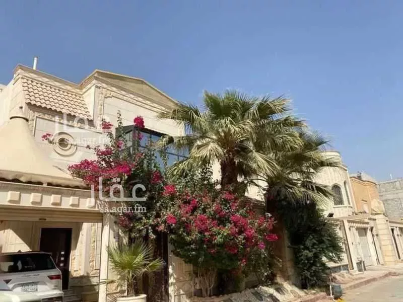 فيلا 6 غرف في عرقة 1