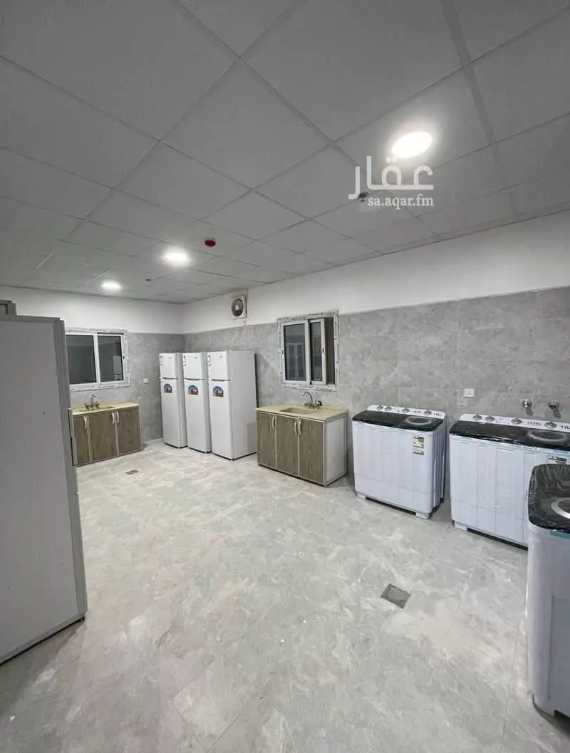 عمارة 872 م² في الخليج 5