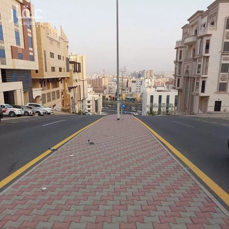 أرض 700 م² في الشوقية 5