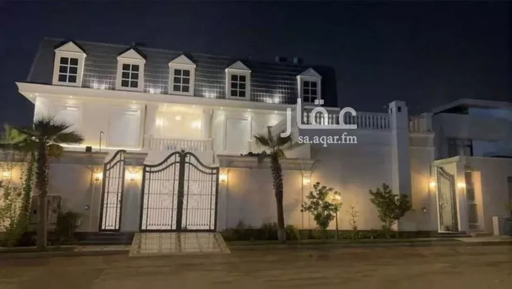 4 bedroom floor in Al Qairawan 1
