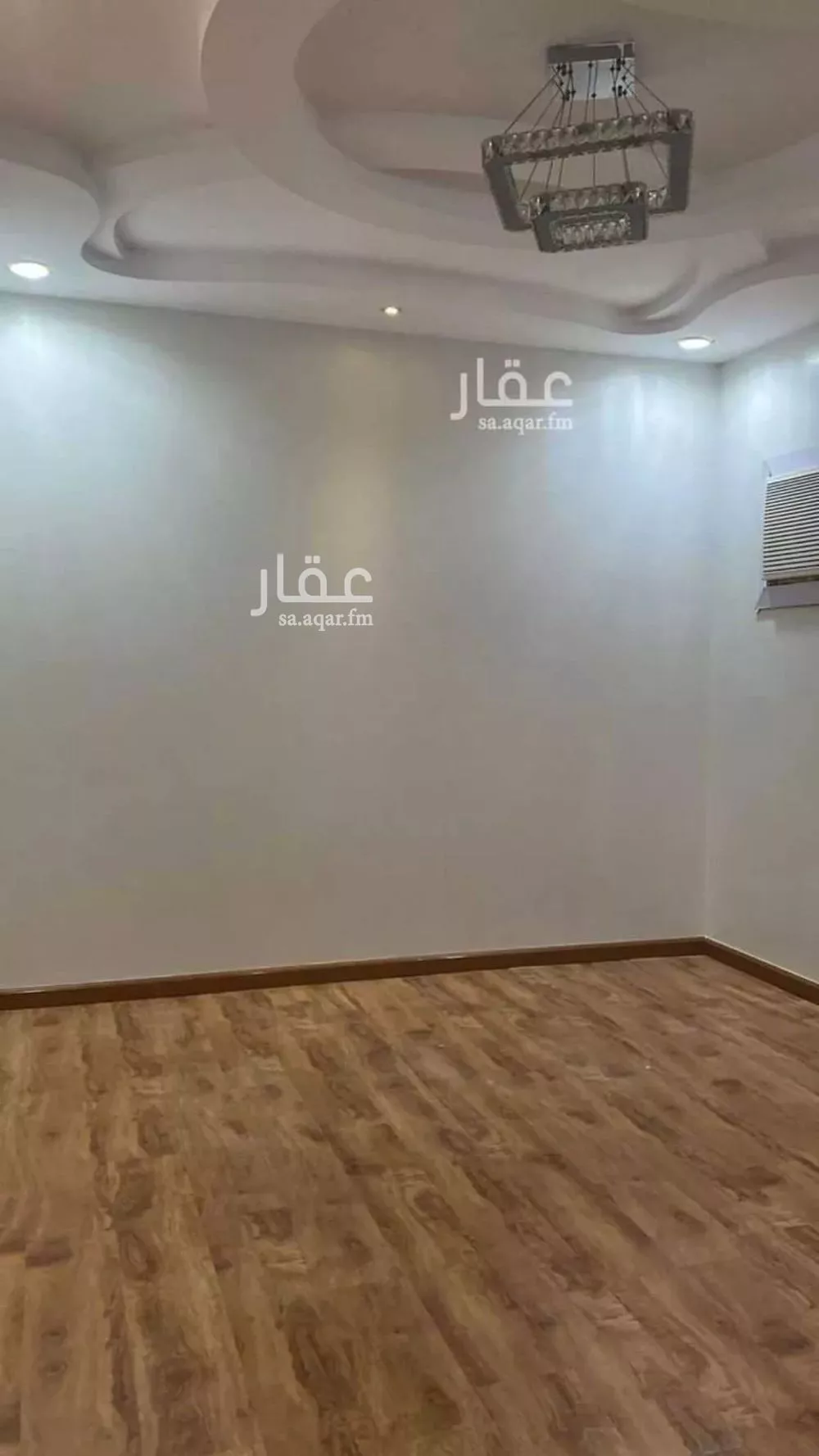 شقة 3 غرف في العقيق 4