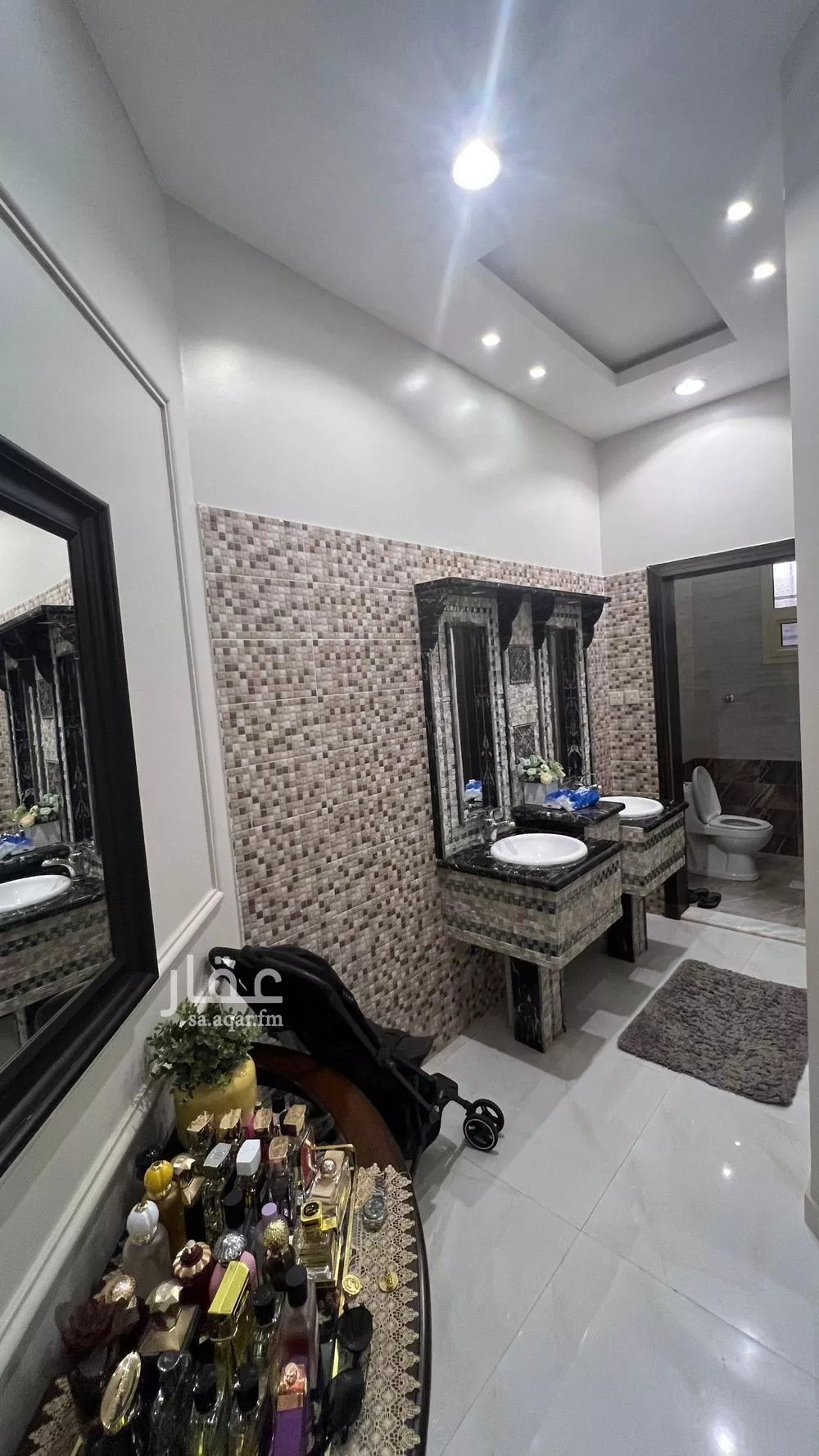 فيلا 11 غرف في العارض 4