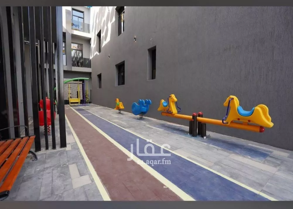 شقة 3 غرف في الرمال 4