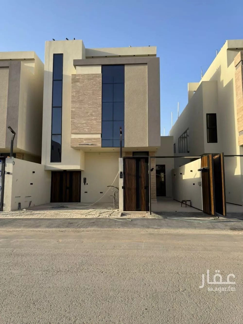 دور 3 غرف في العارض 1