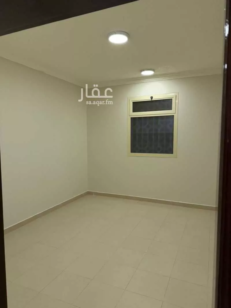 شقة 3 غرف في النزهة 4