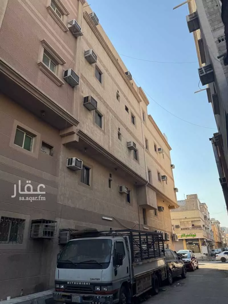 325 sqm building in Al Badiyah 2
