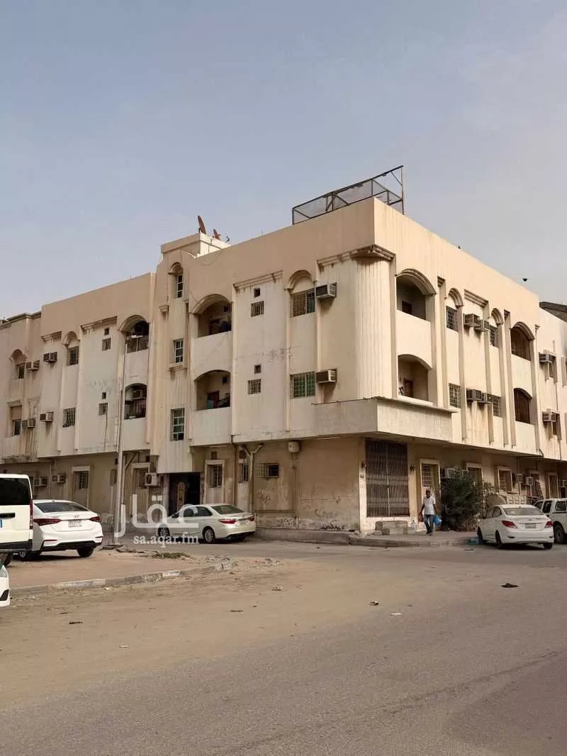 عمارة 325 م² في الخليج 1