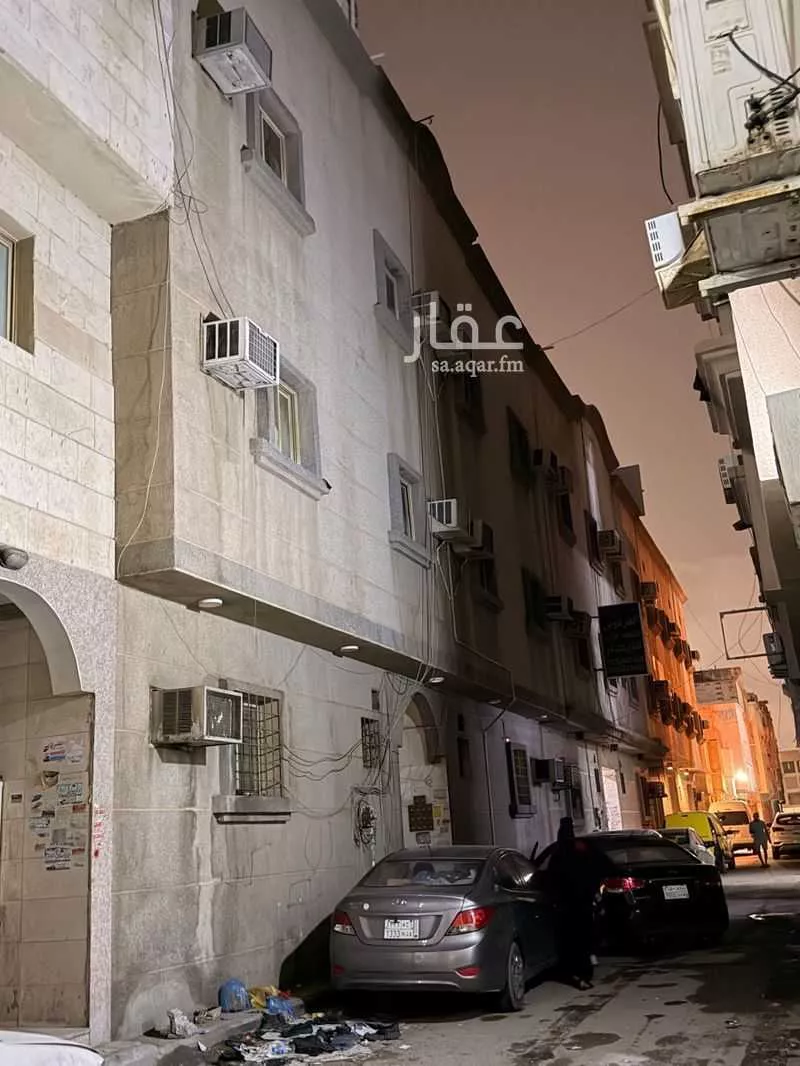 عمارة 325 م² في الخليج