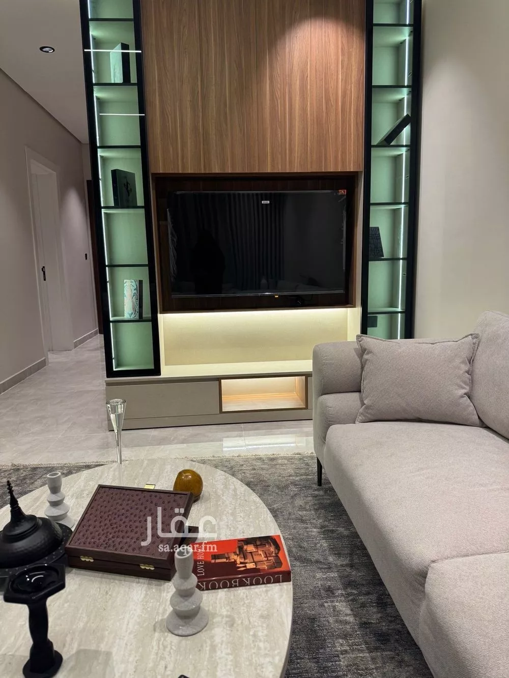 شقة 4 غرف في الحمرا 5