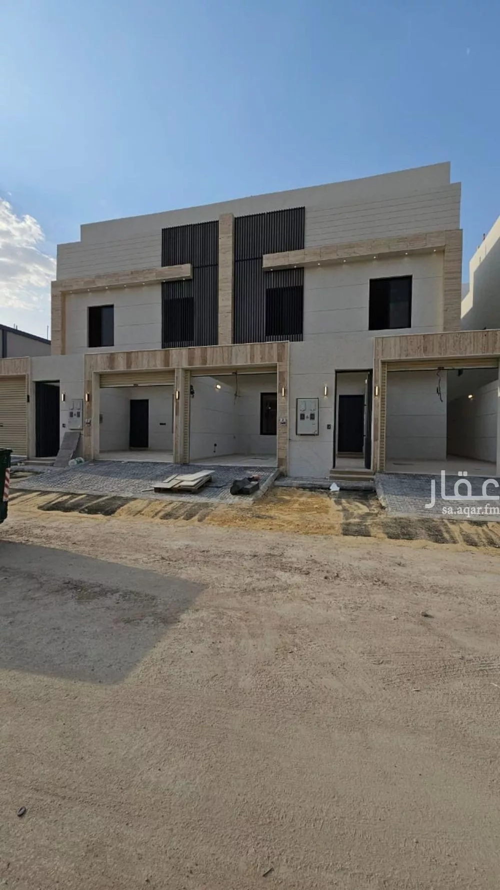 فيلا 5 غرف في عكاظ 5