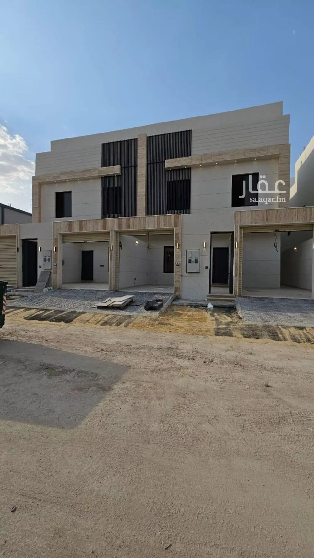 فيلا 5 غرف في عكاظ 1