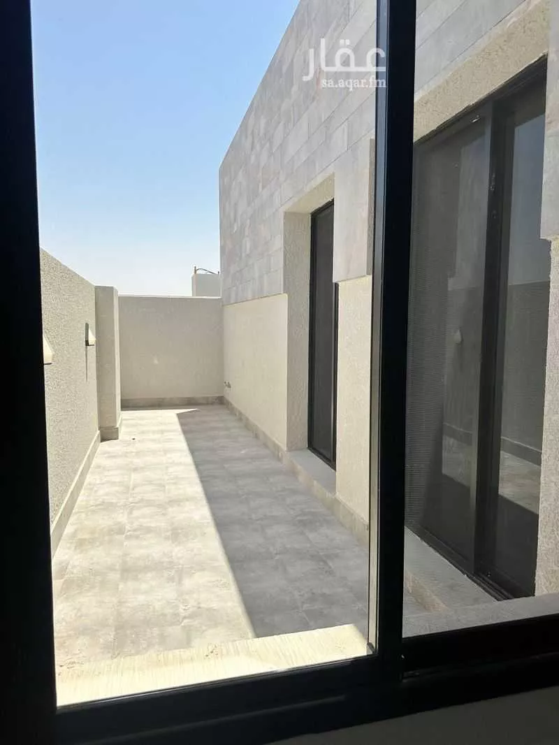 4 bedroom floor in Al Qairawan 3