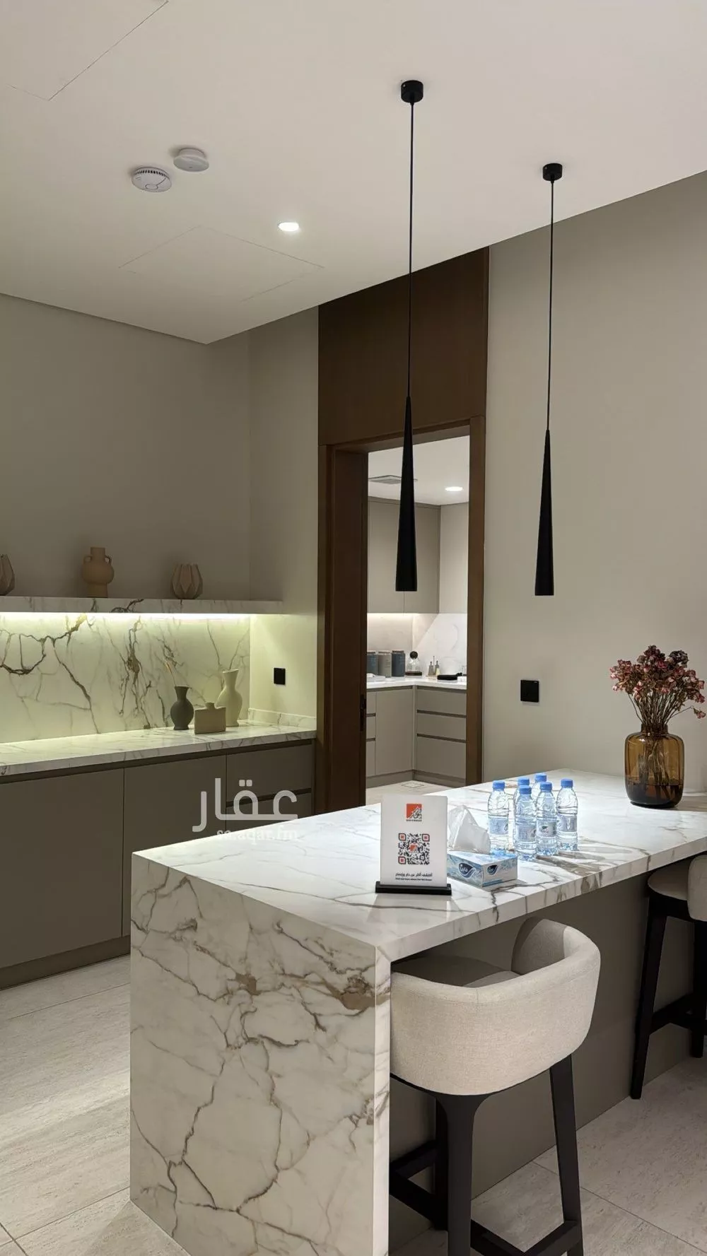 فيلا 5 غرف في السيف 4