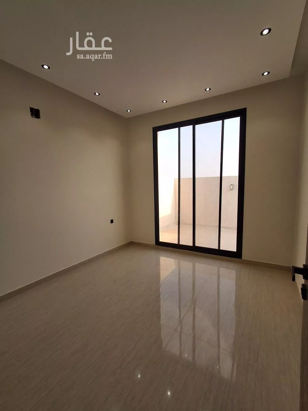 فيلا 5 غرف في طويق 4