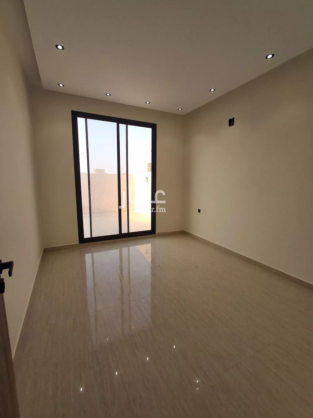 فيلا 5 غرف في طويق 2