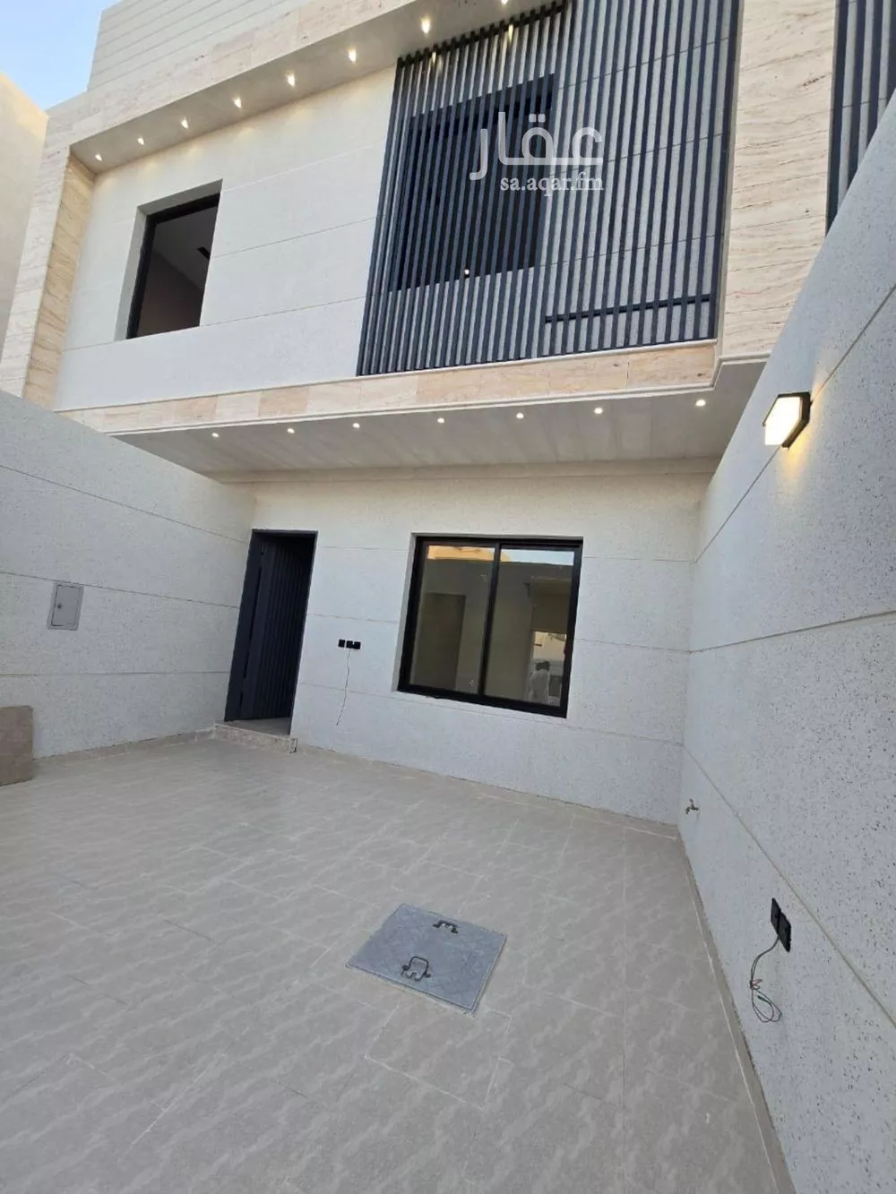 فيلا 5 غرف في عكاظ 2