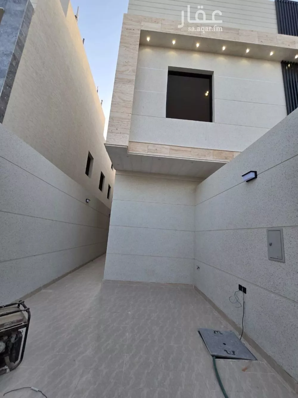 فيلا 5 غرف في عكاظ 2