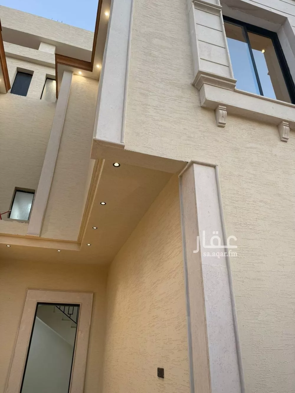 دور 5 غرف في أحد 1