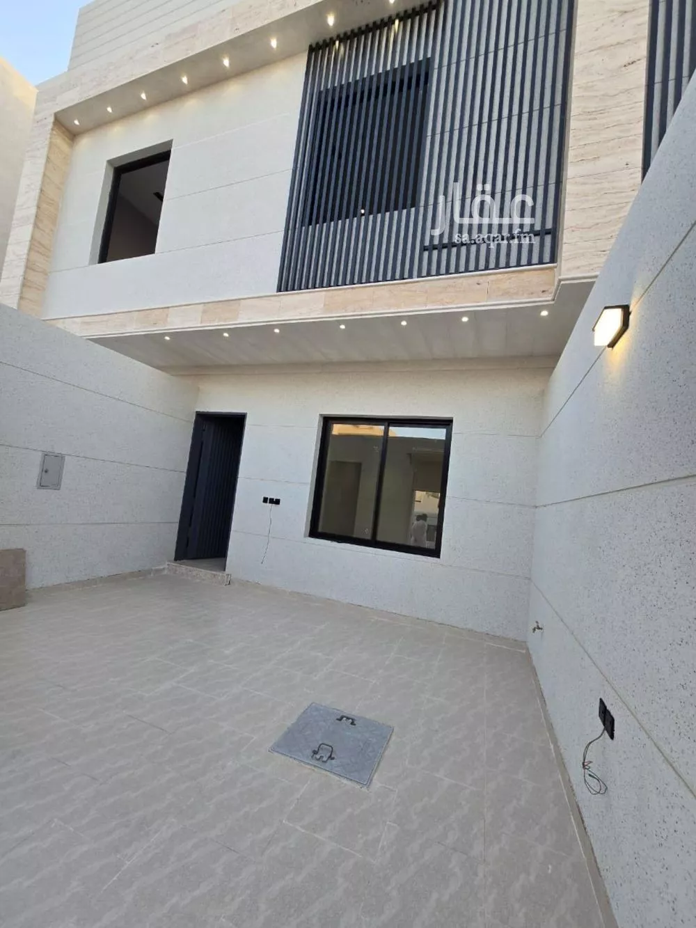 فيلا 5 غرف في عكاظ 2