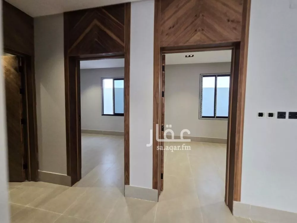 فيلا 5 غرف في عكاظ 5