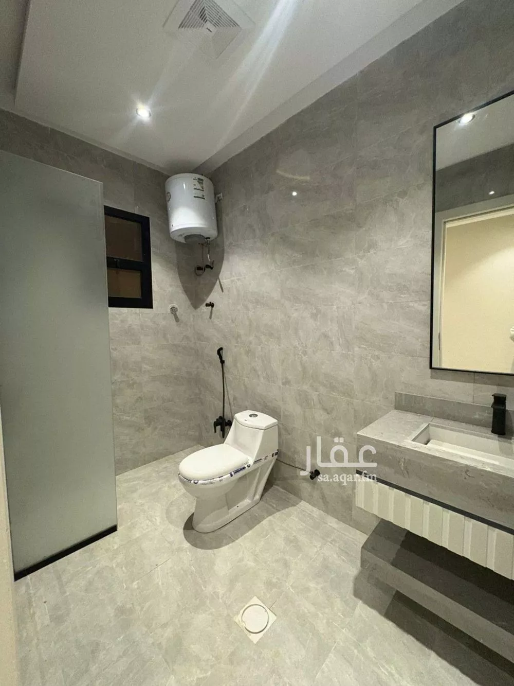 5 bedroom villa in Al Uraija Al Gharbiyah 2