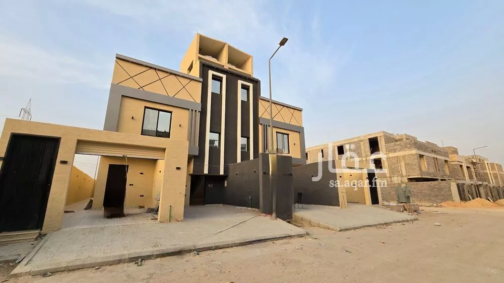 6 bedroom floor in Okaz 2