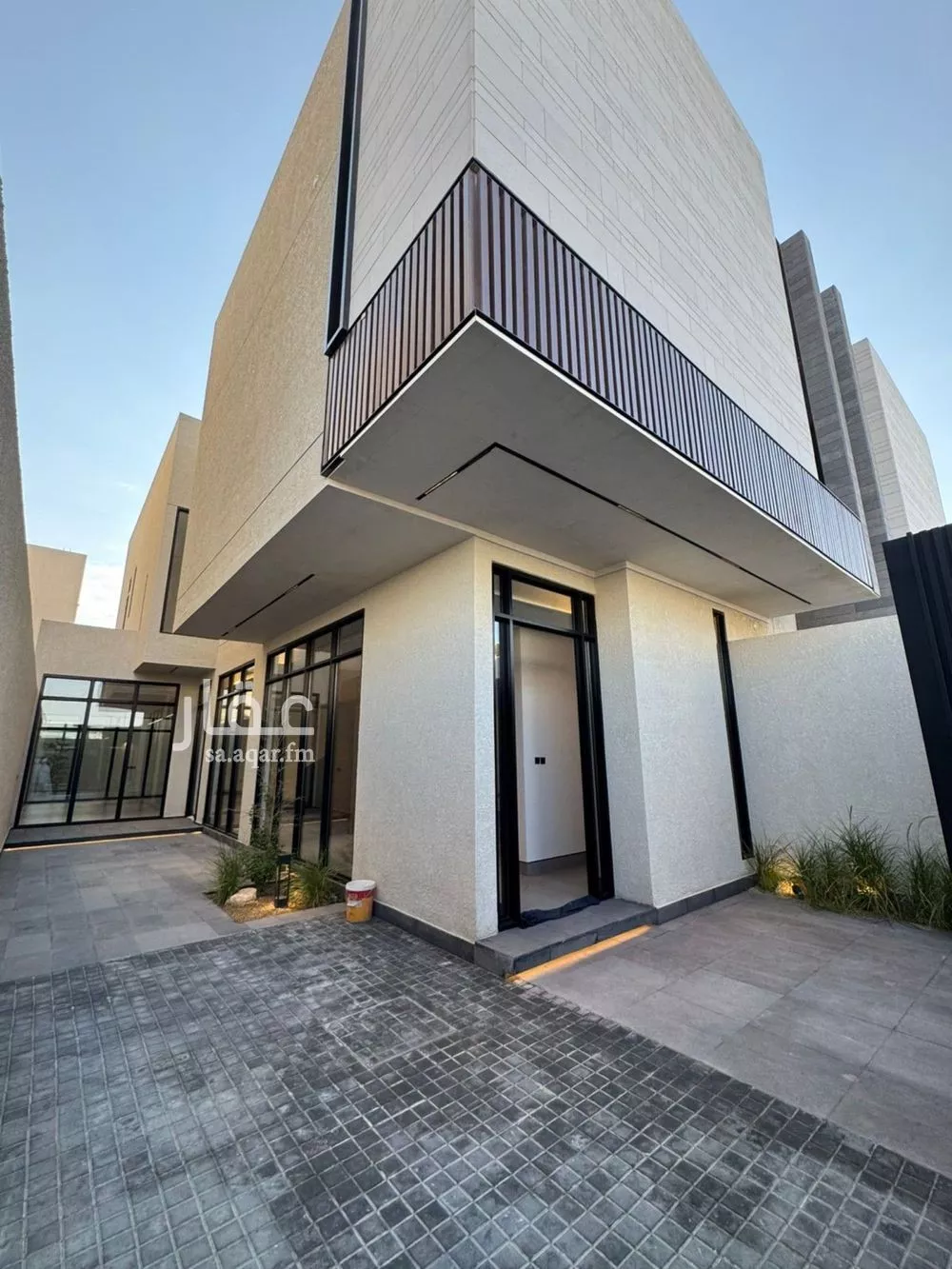 فيلا 4 غرف في النرجس 4