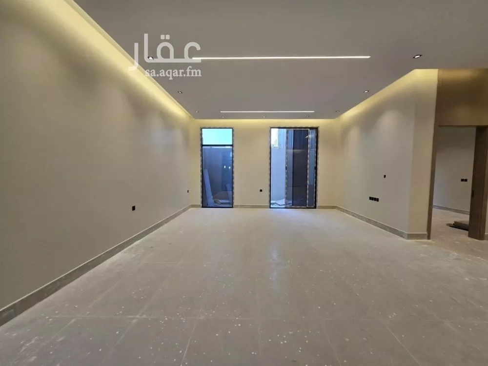 فيلا 5 غرف في الخليج 3