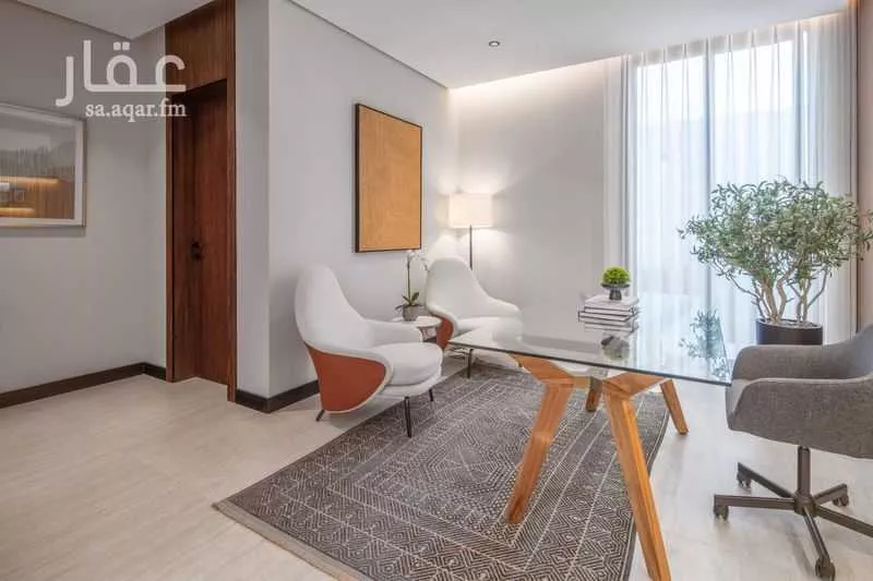 فيلا 5 غرف في السيف 4