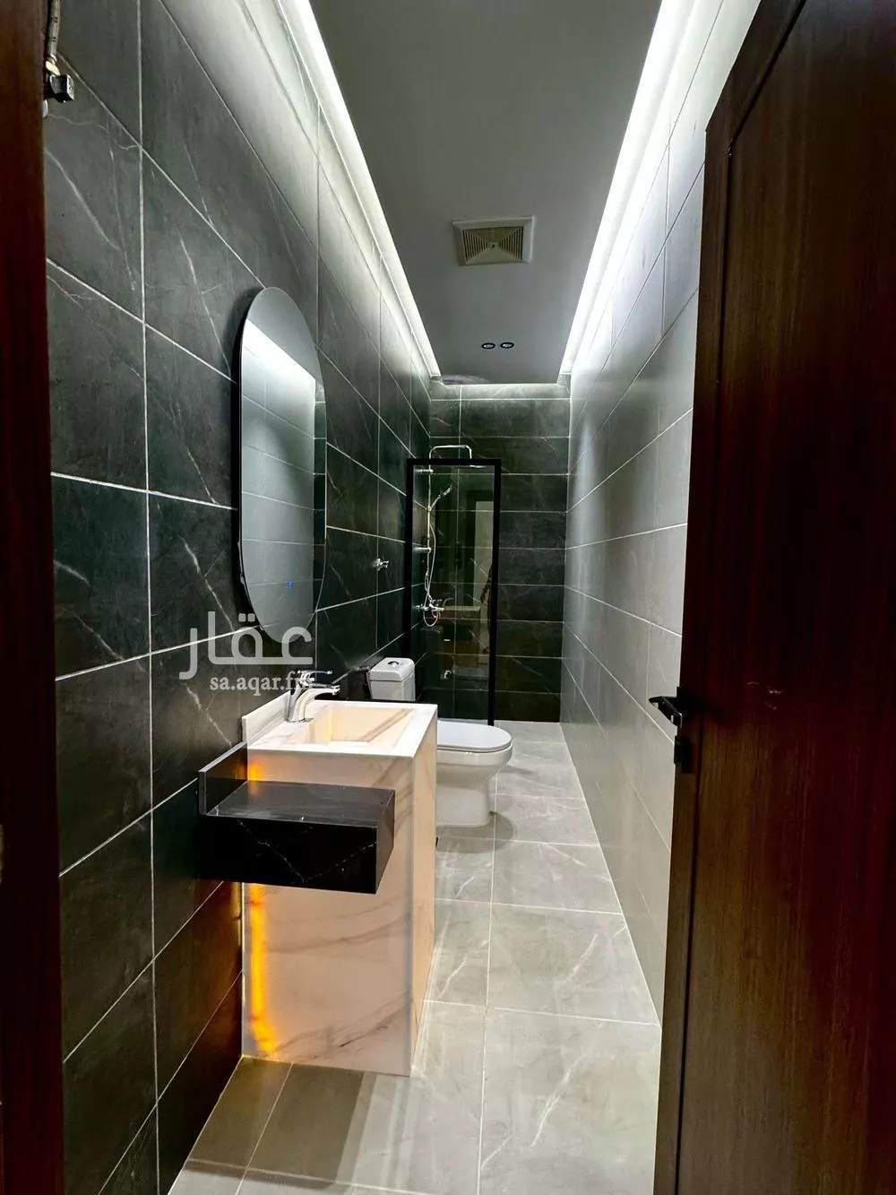 شقة 4 غرف في الروضة 5