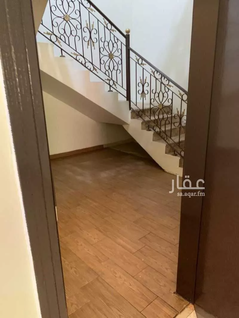 8 bedroom villa in Ishbiliyah, Riyadh 4