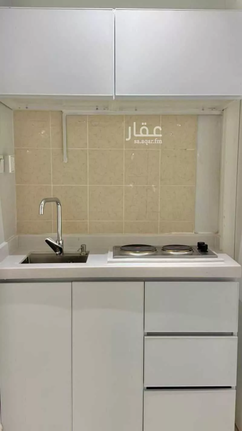 3 bedroom apartment in Al Malqa 1