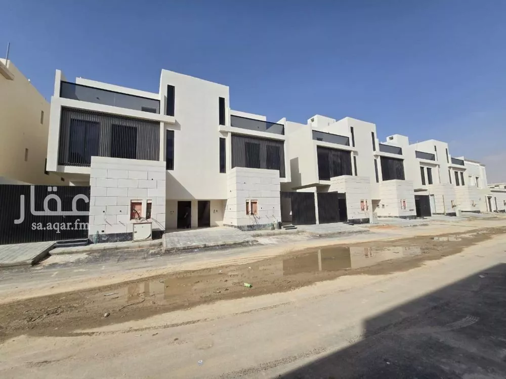 3 bedroom floor in Ash Sharq 2