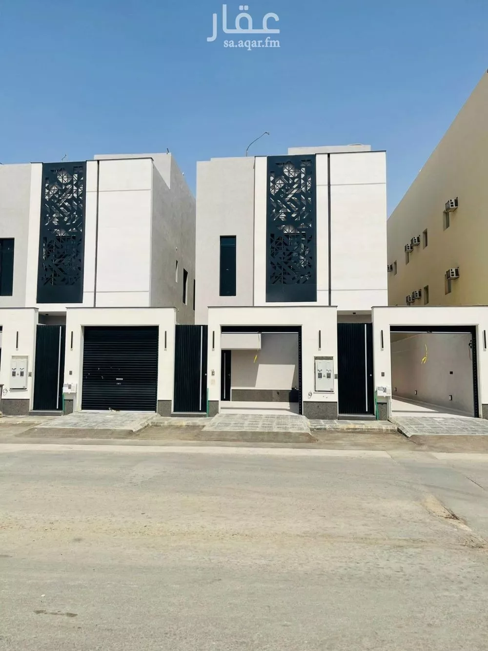 4 bedroom villa in Al Janadriyah 3