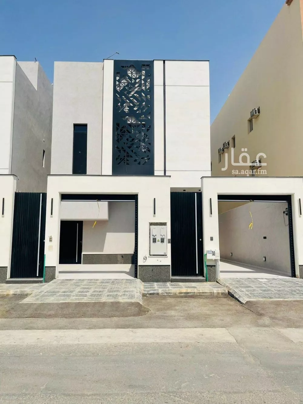 4 bedroom villa in Al Janadriyah 1