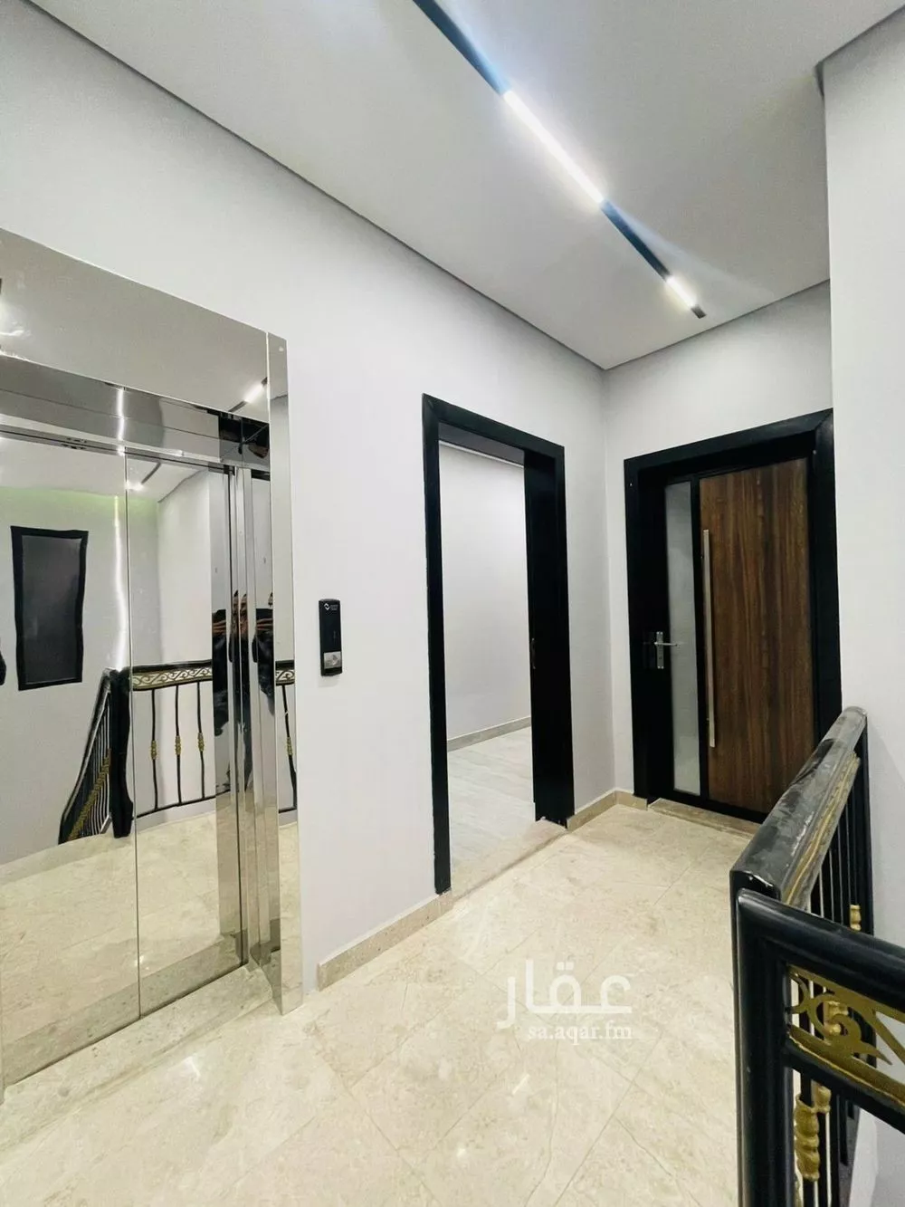 4 bedroom floor in Al Khaleej 5