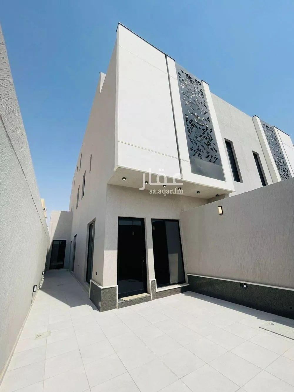 4 bedroom villa in Al Janadriyah 4