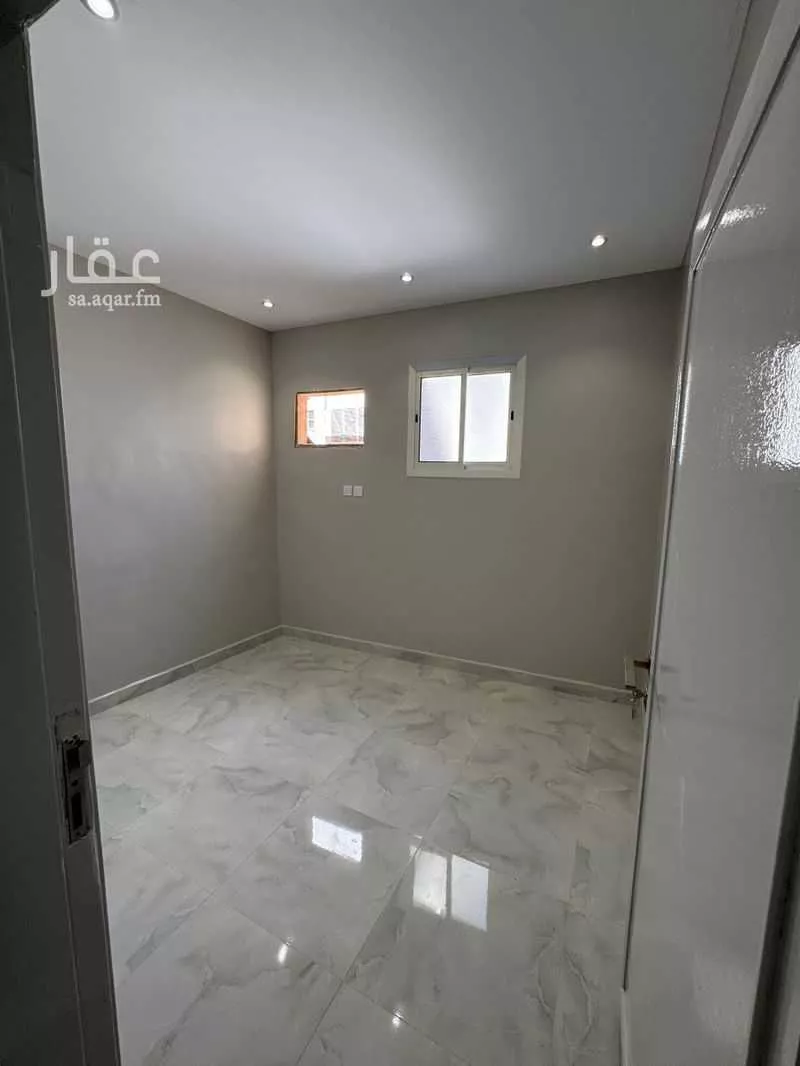 143 sqm building in Manfuhah 4