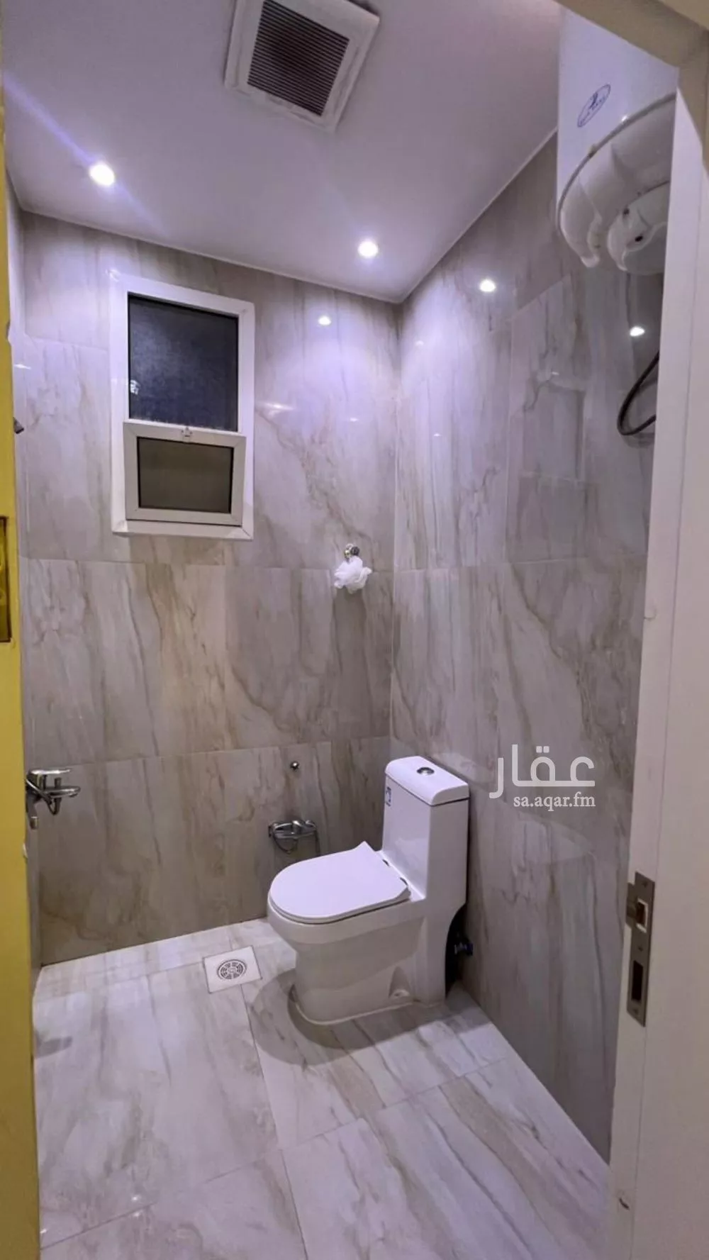 دور 4 غرف في العارض 4