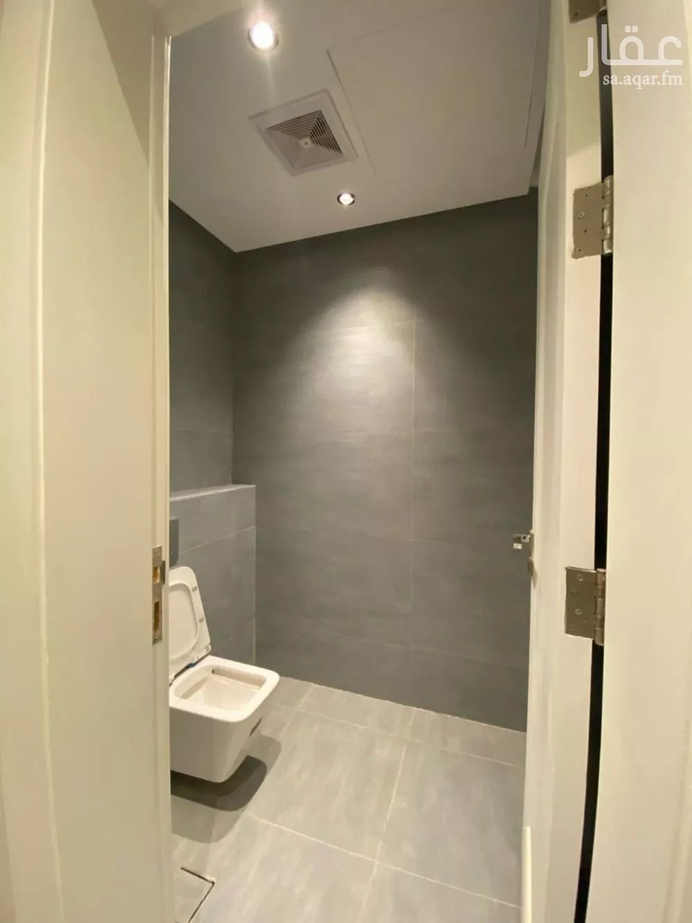 شقة 3 غرف في الرمال 4