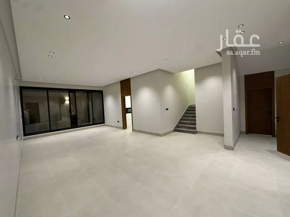 5 bedroom villa in Al Narjis 5