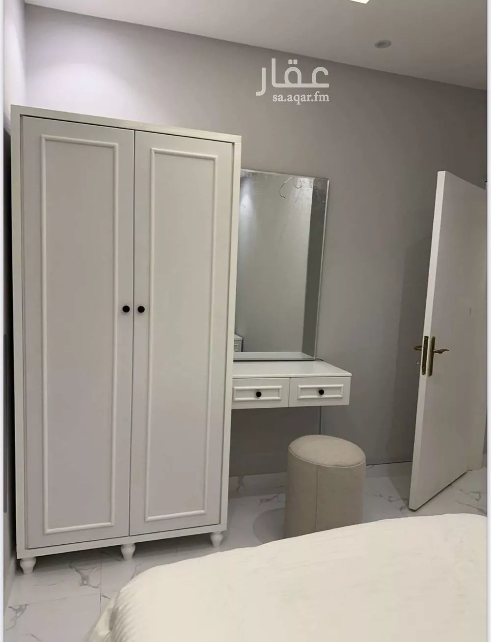 شقة 1 غرف في الوادي 5