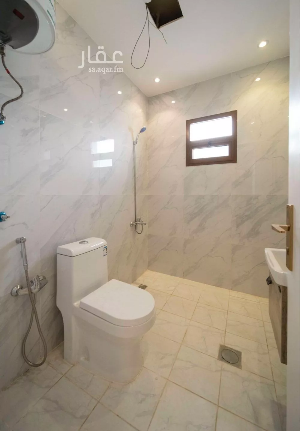 شقة 1 غرف في الوادي 4