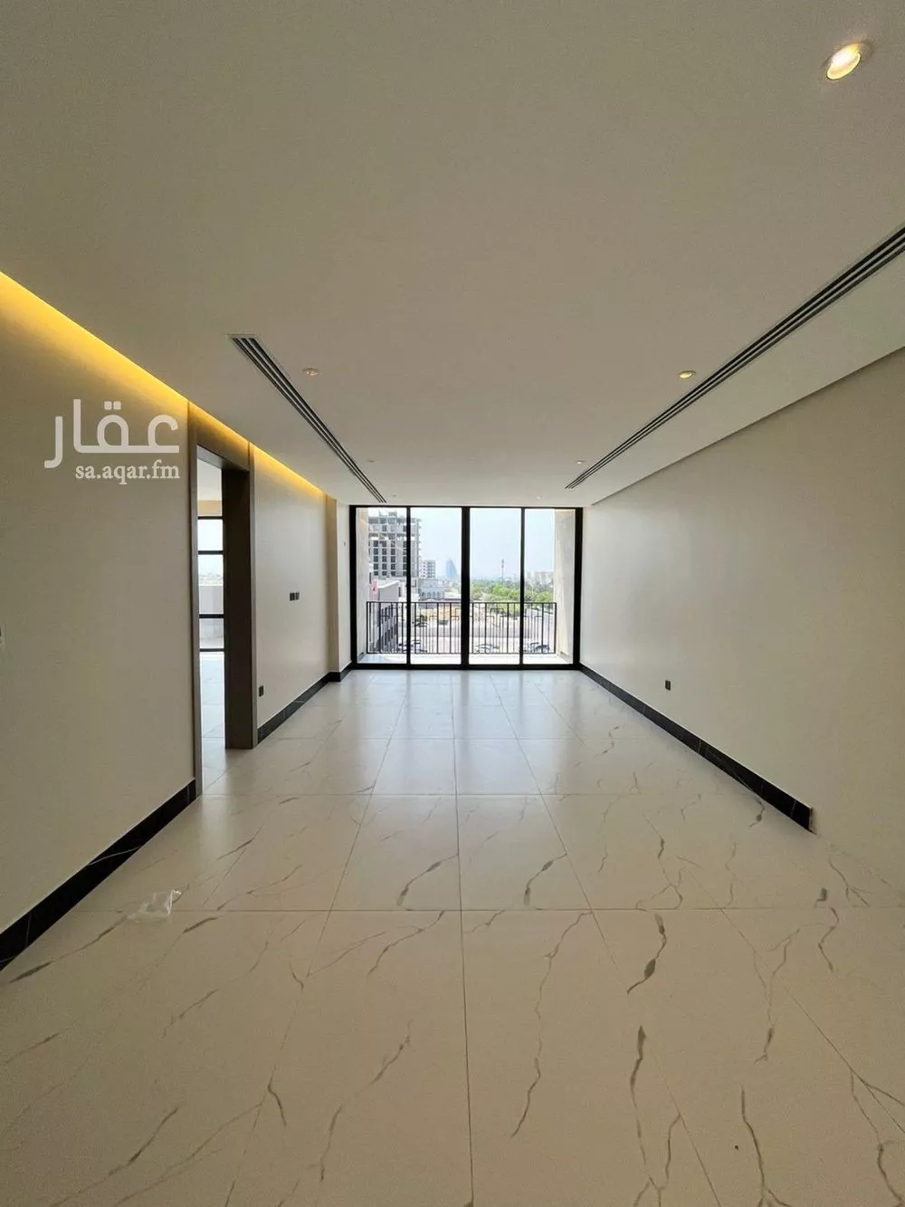 شقة 5 غرف في الشاطئ الغربي 2