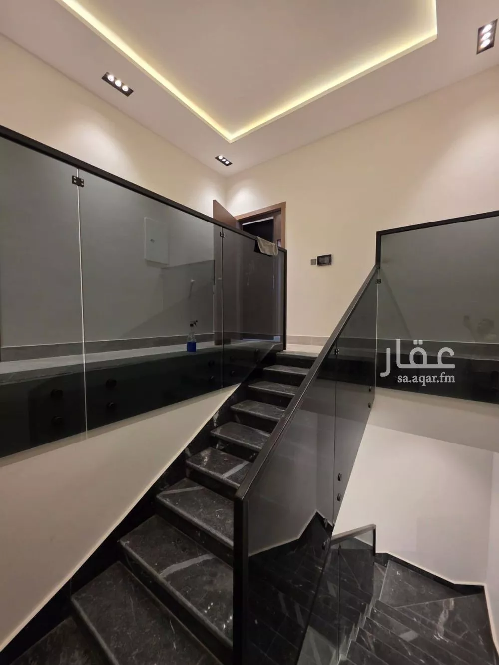 4 bedroom floor in Al Rimal 4