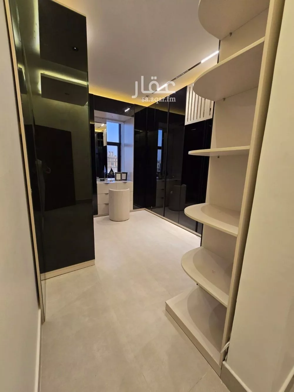 فيلا 5 غرف في عكاظ 5