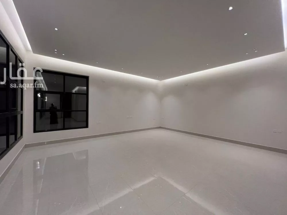 فيلا 4 غرف في الحزم 5