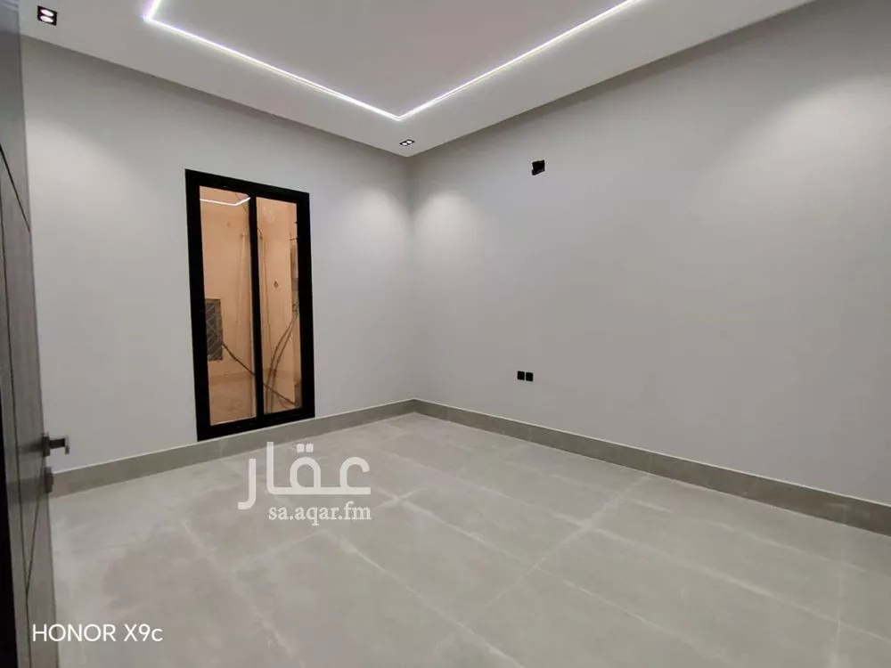 فيلا 6 غرف في العريجاء الغربية 2