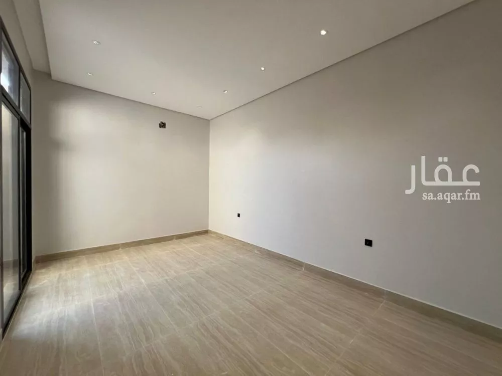 فيلا 5 غرف في طويق 3